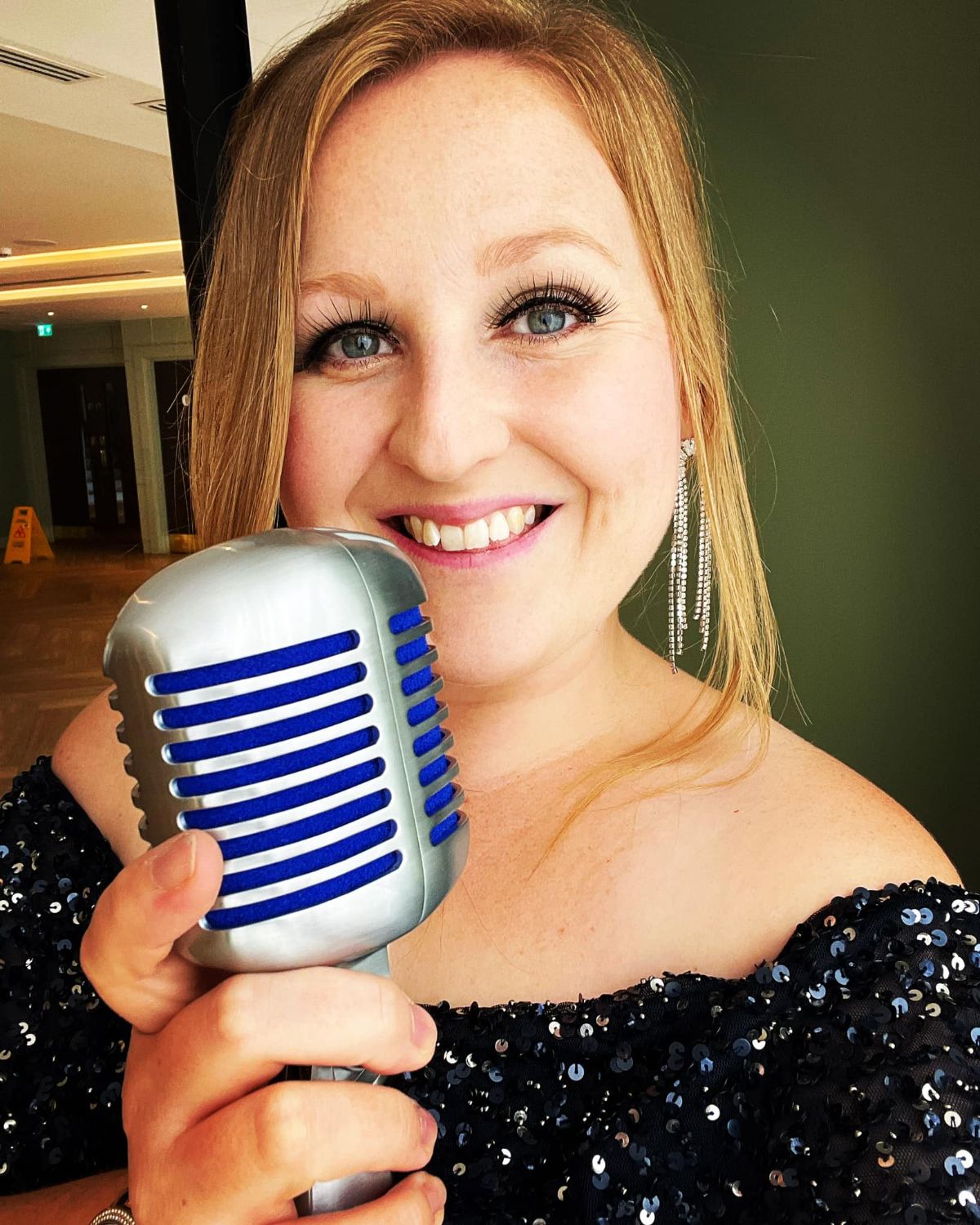 Chloe Boulton - Wedding Singer-Image-12