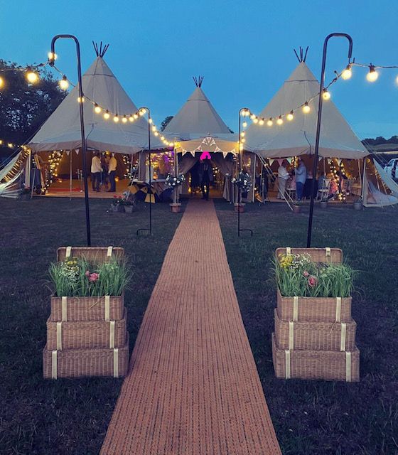Gallery Item 21 for Overgrown Acres Weddings