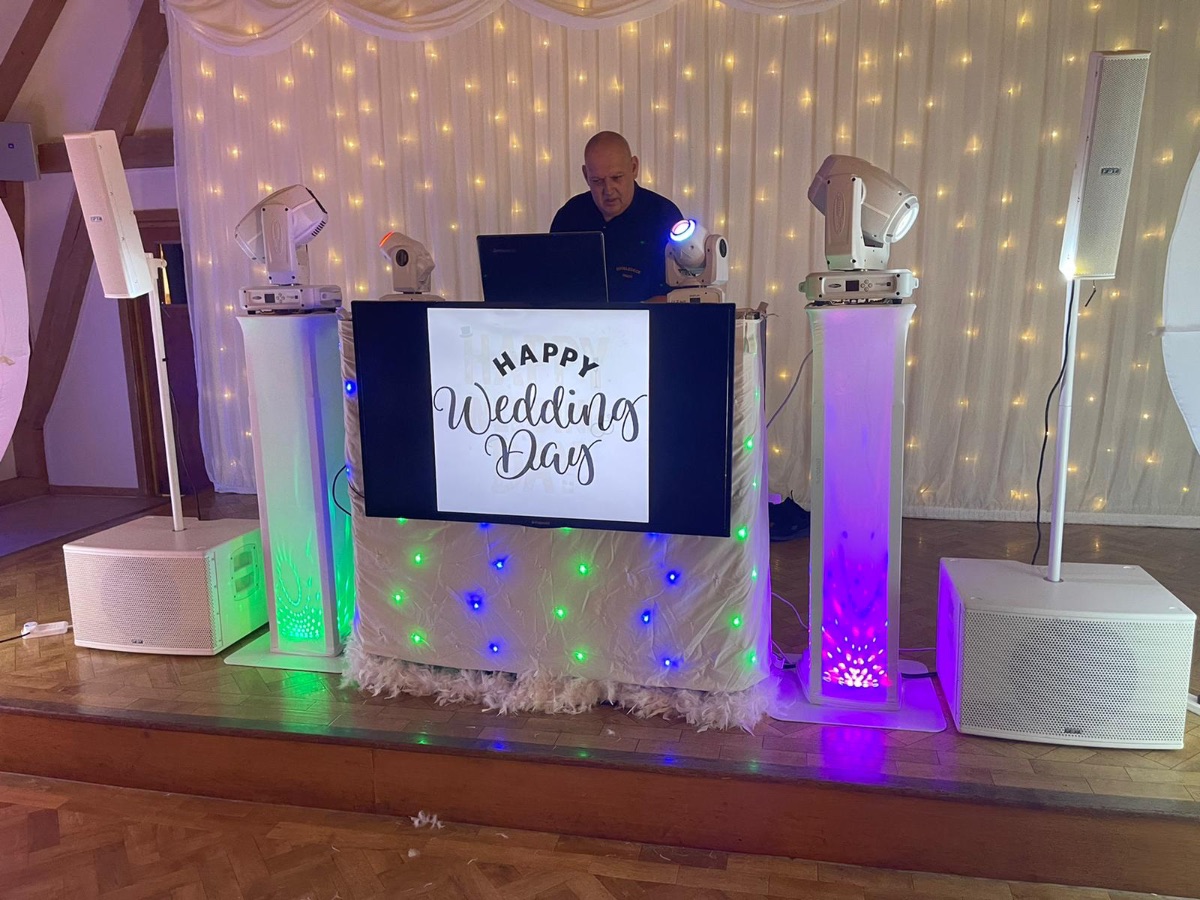 Double Deck Disco & Karaoke/Photobooth-Image-41
