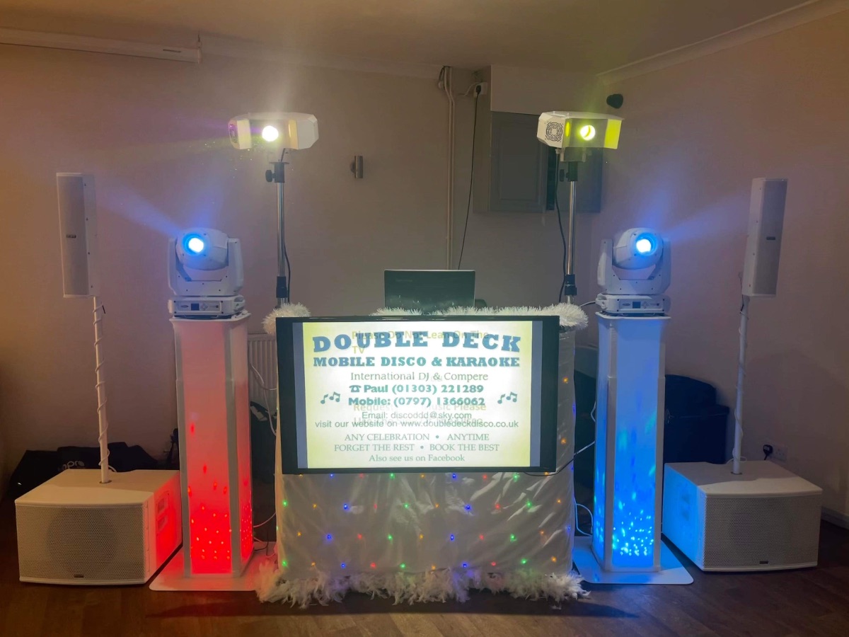 Double Deck Disco & Karaoke/Photobooth-Image-38