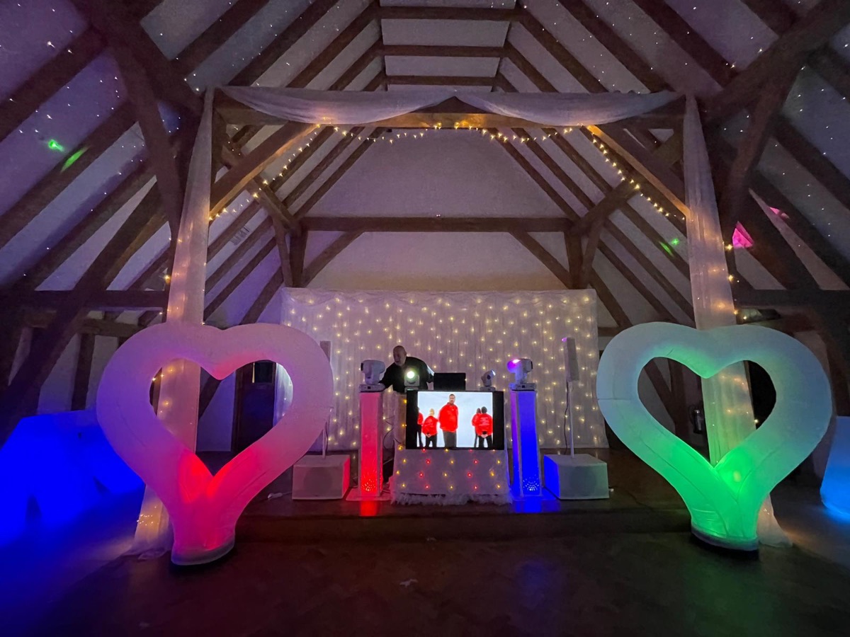 Double Deck Disco & Karaoke/Photobooth-Image-14