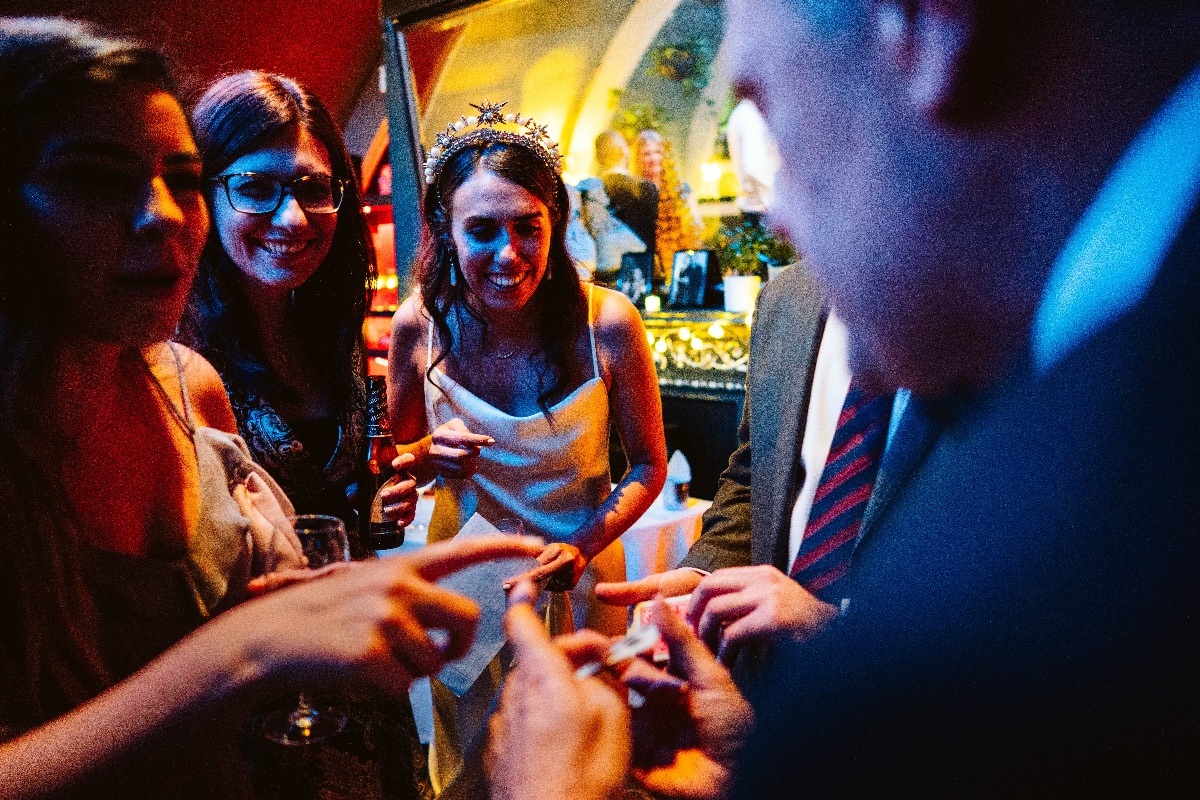 Darren Whichello - Magician for hire-Image-9