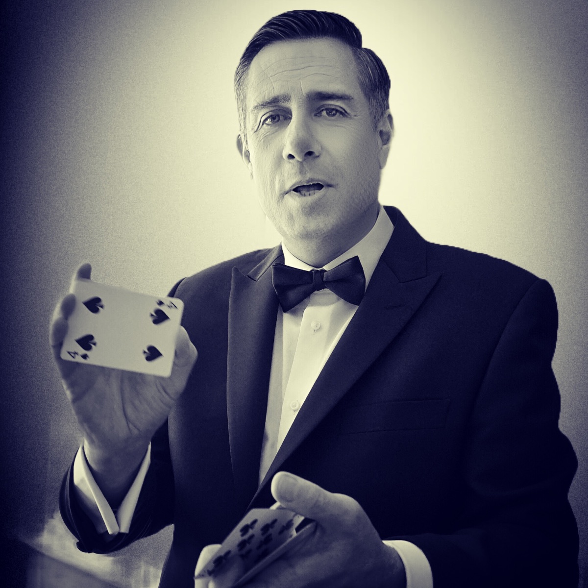 Darren Whichello - Magician for hire-Image-93