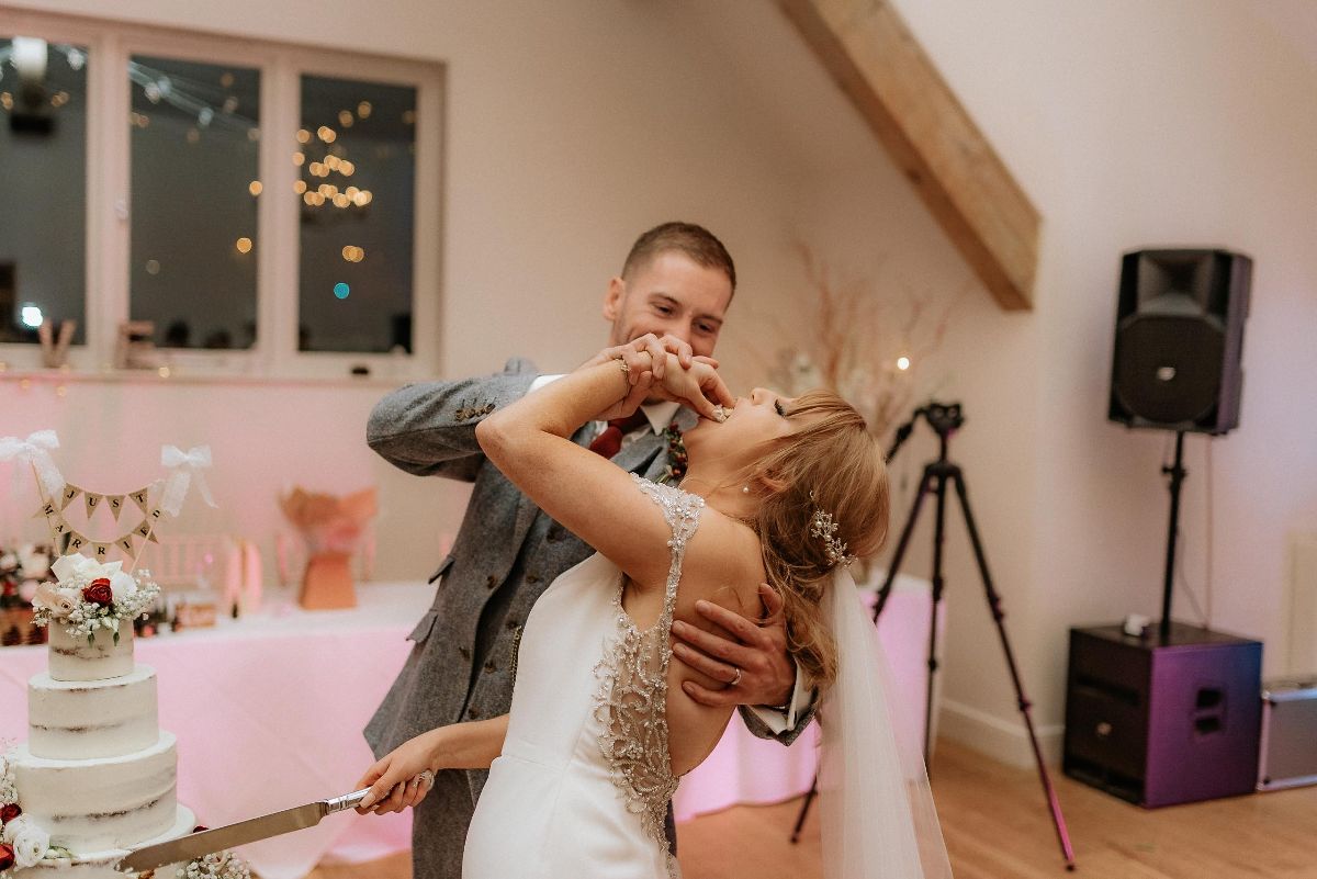 Wychwood Weddings-Image-3