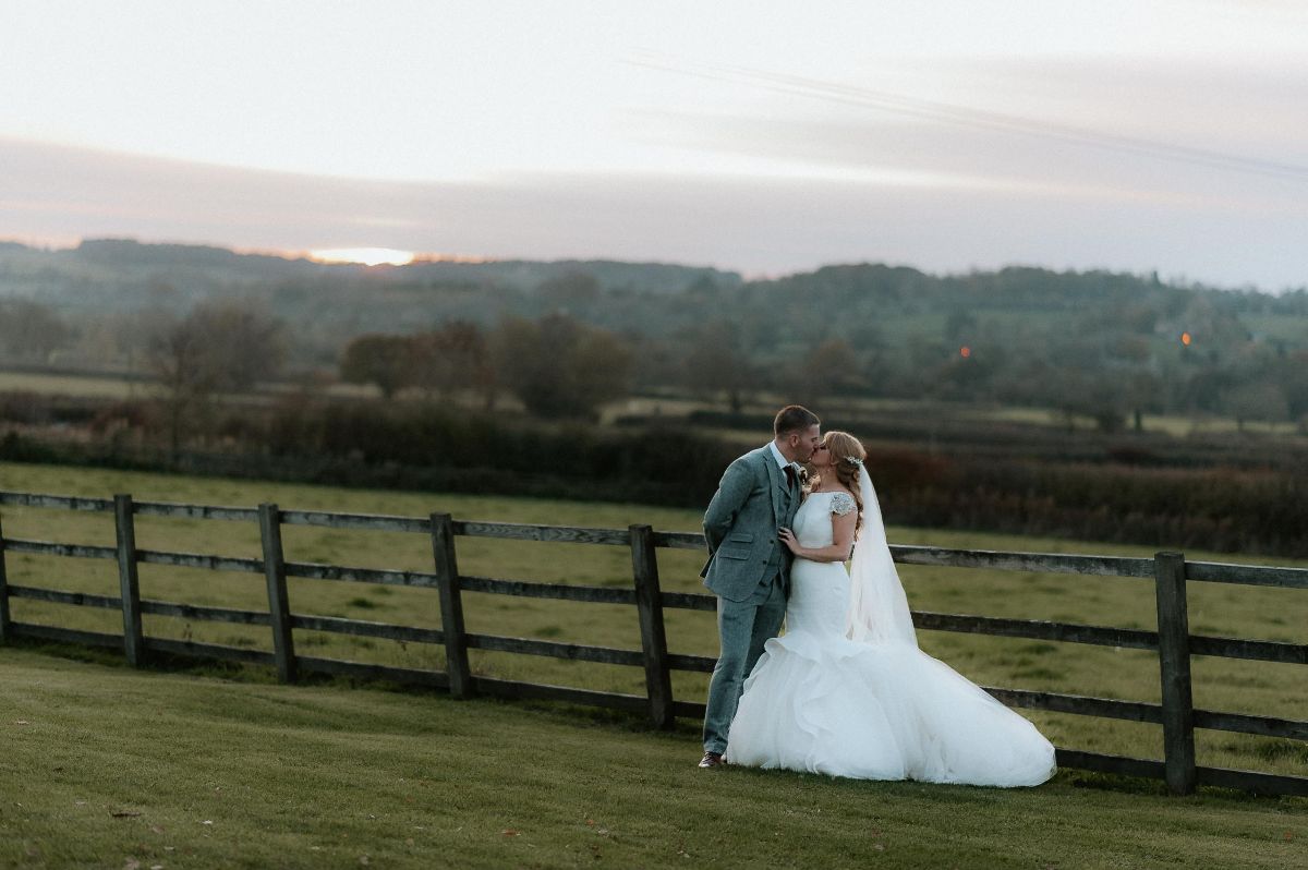 Wychwood Weddings-Image-26