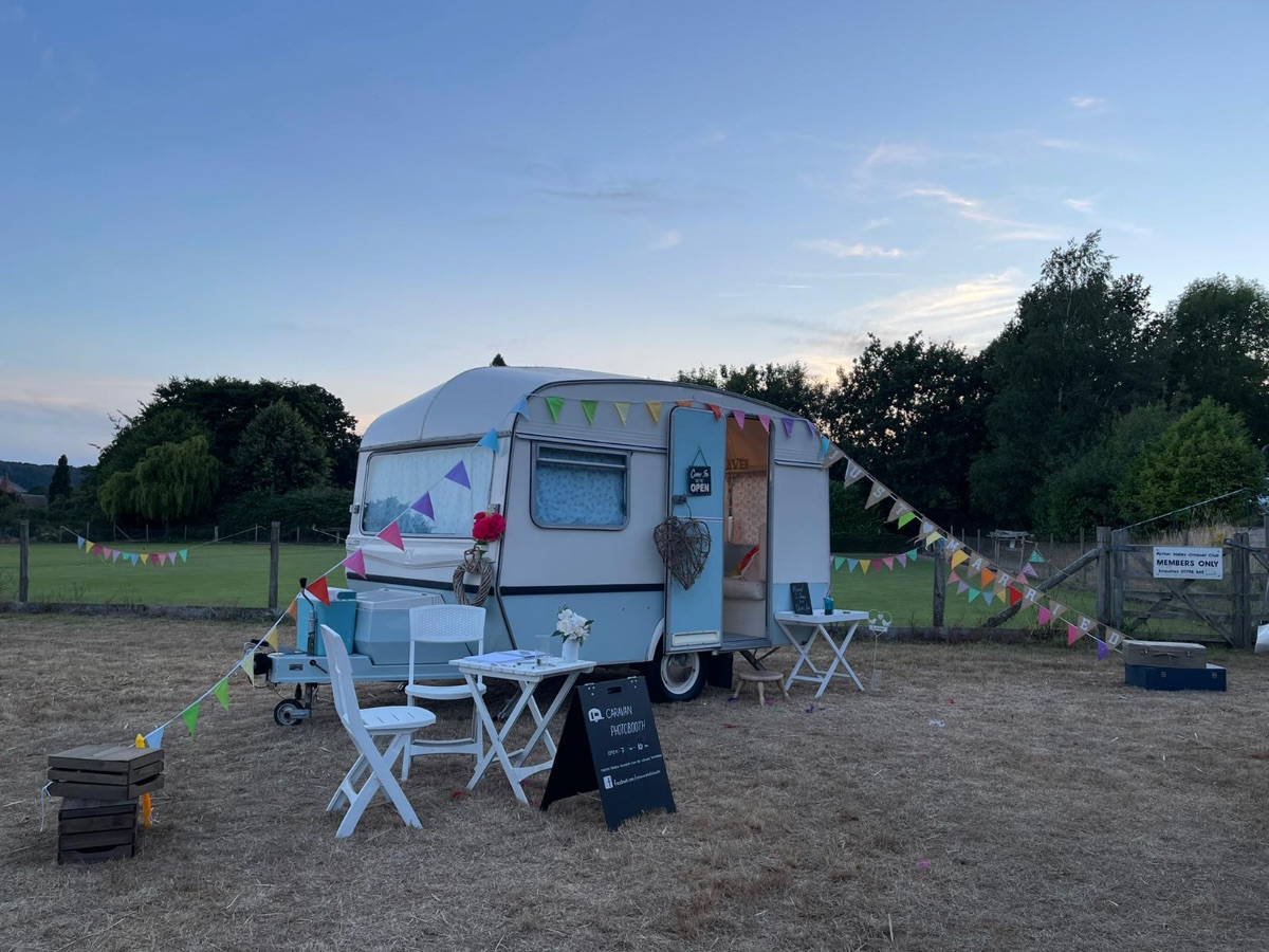 Caravan Photobooth Sussex-Image-19