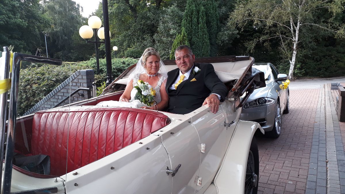 George Jones Wedding Cars-Image-79