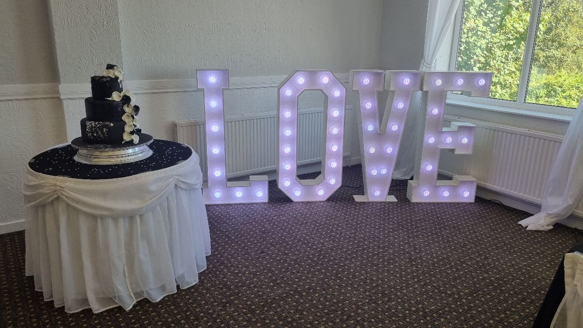 Rikki's Mobile Disco and Events-Image-43