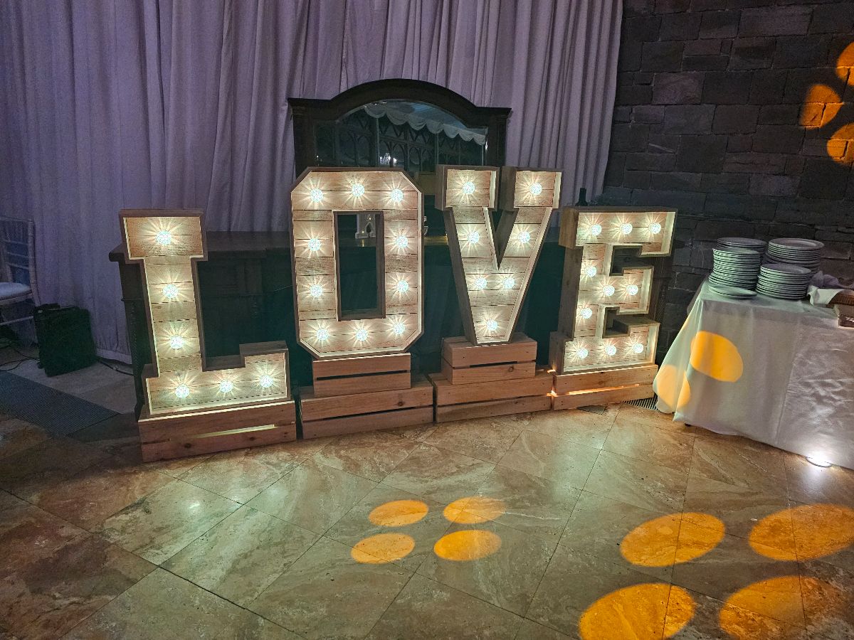 Rikki's Mobile Disco and Events-Image-57