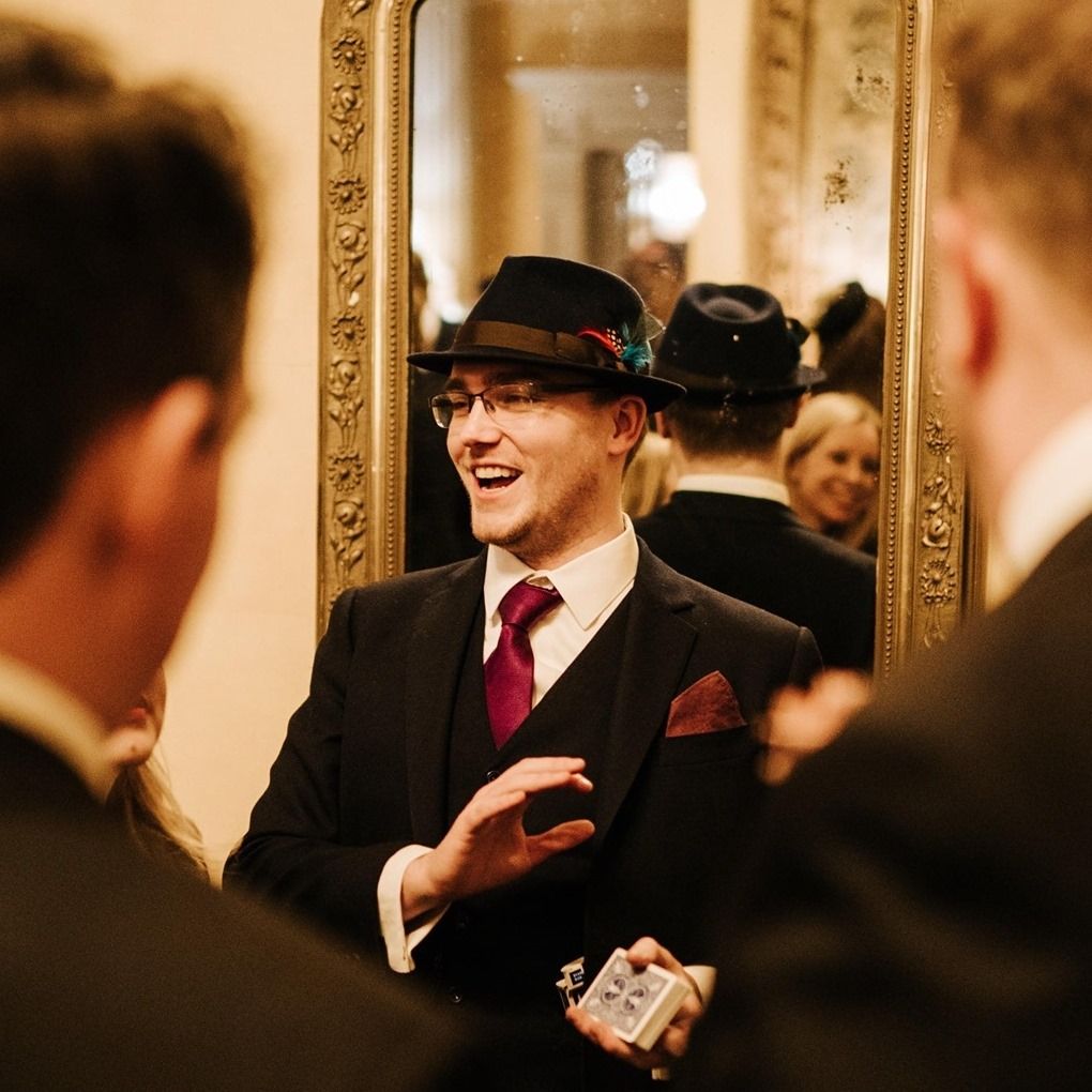 Magician Max Rendall-Image-3