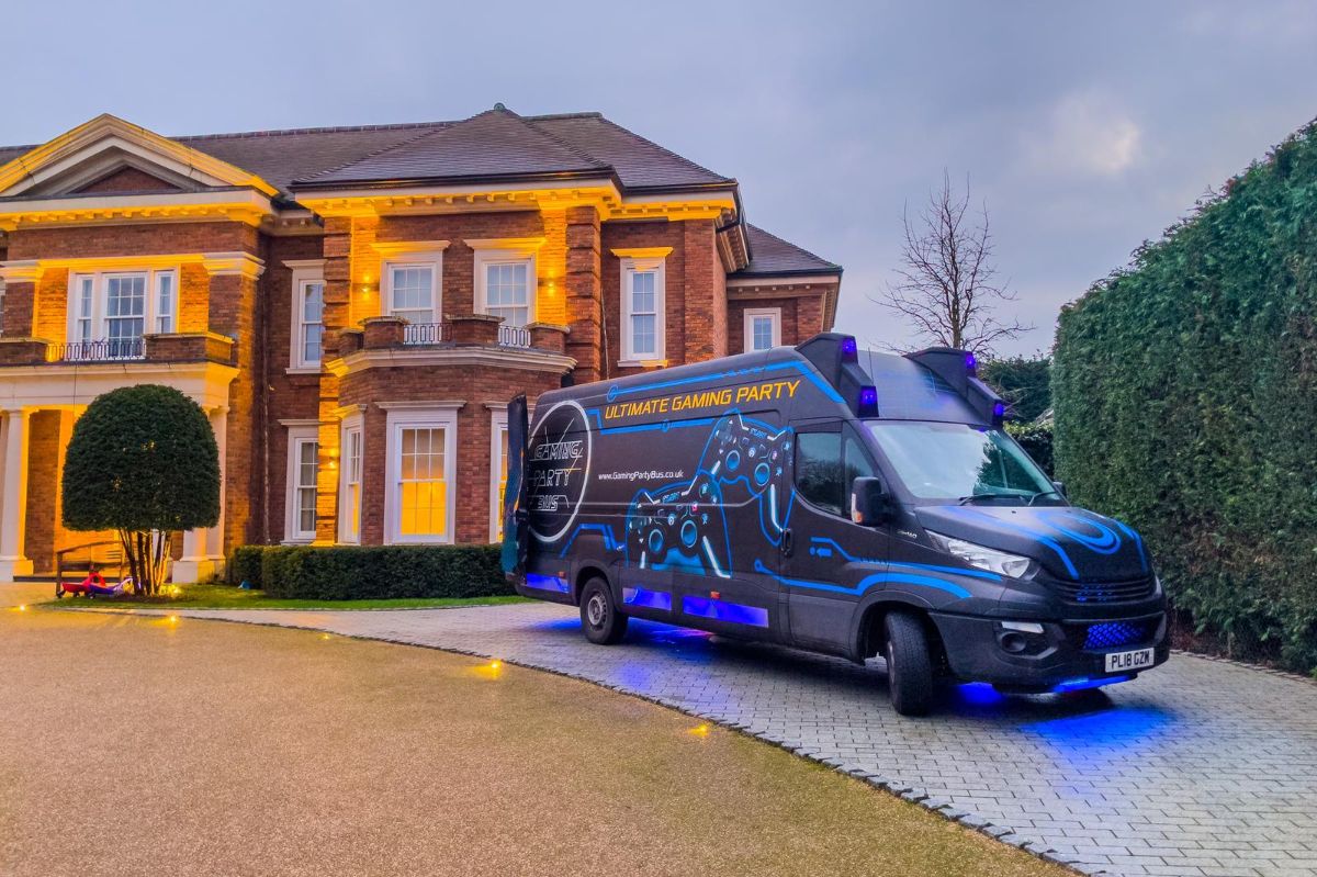 Gaming Party Bus-Image-5