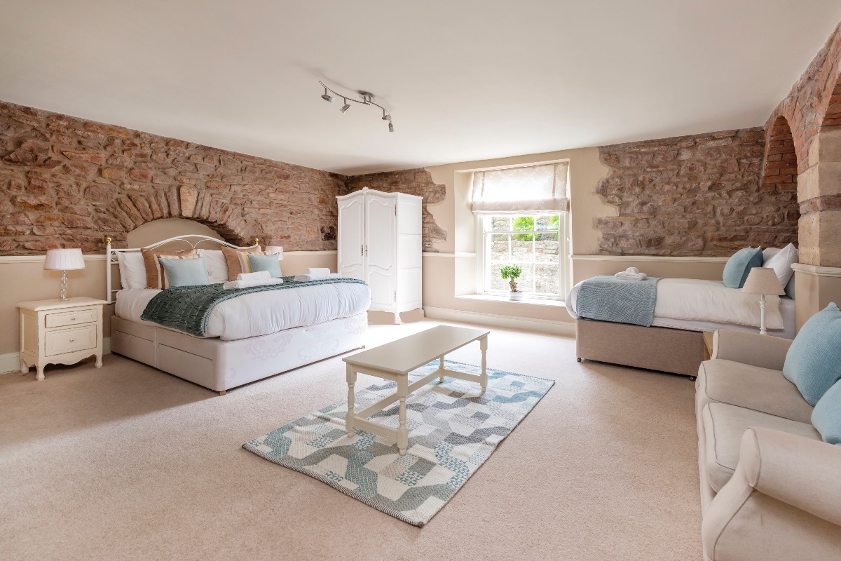 Gallery Item 85 for The Manor Holcombe