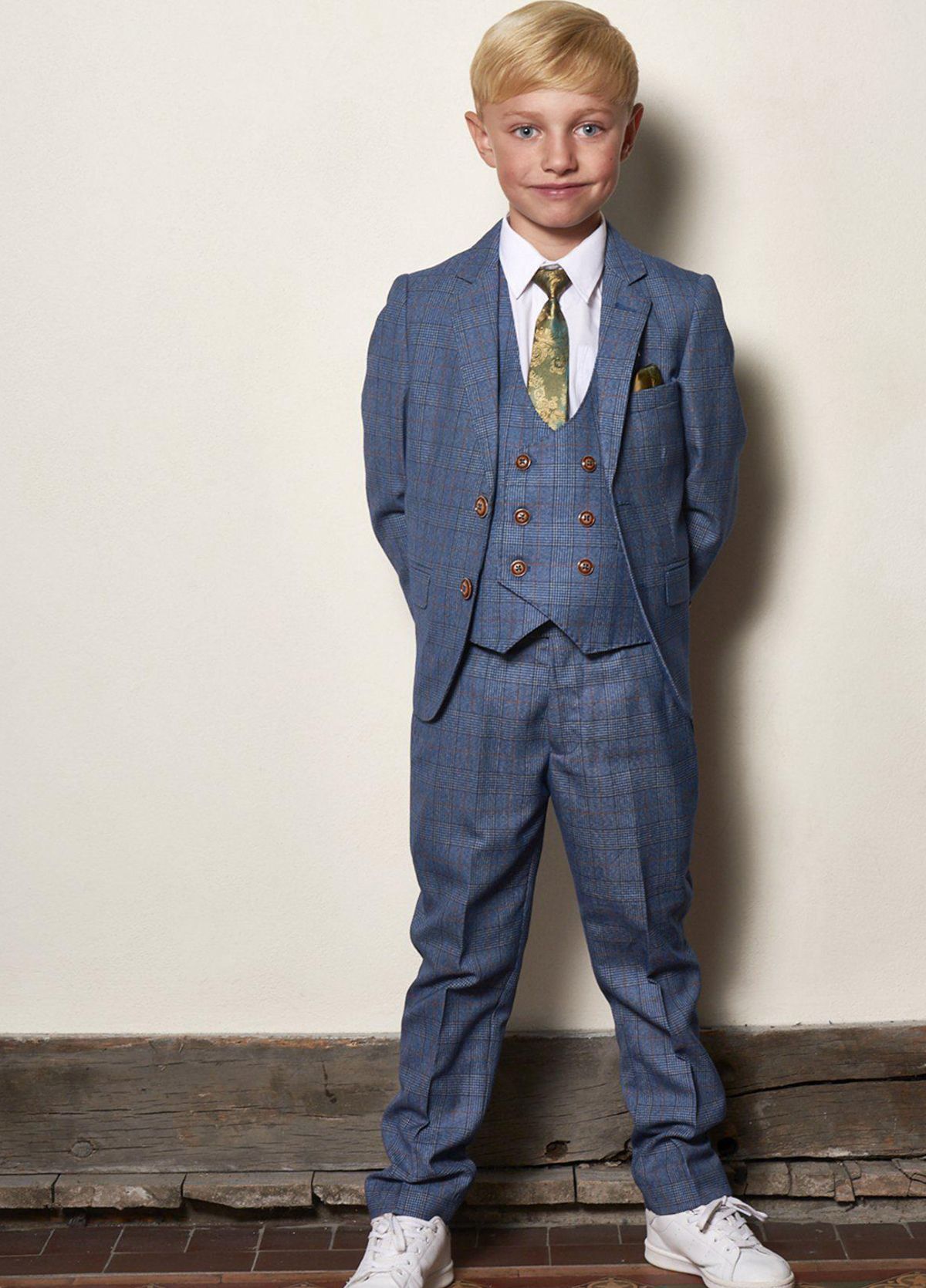 Suits Me-Image-5