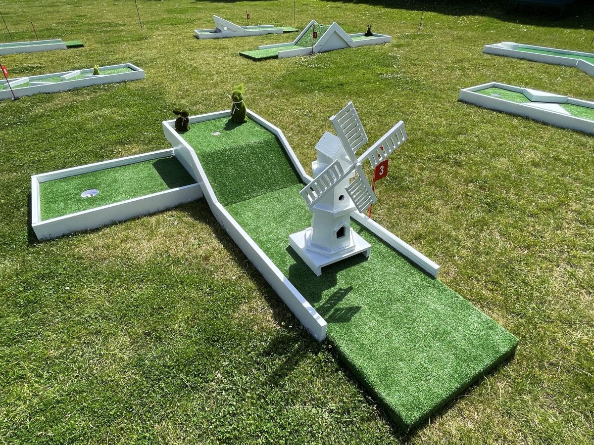 Cloud 9 Mini Golf-Image-19
