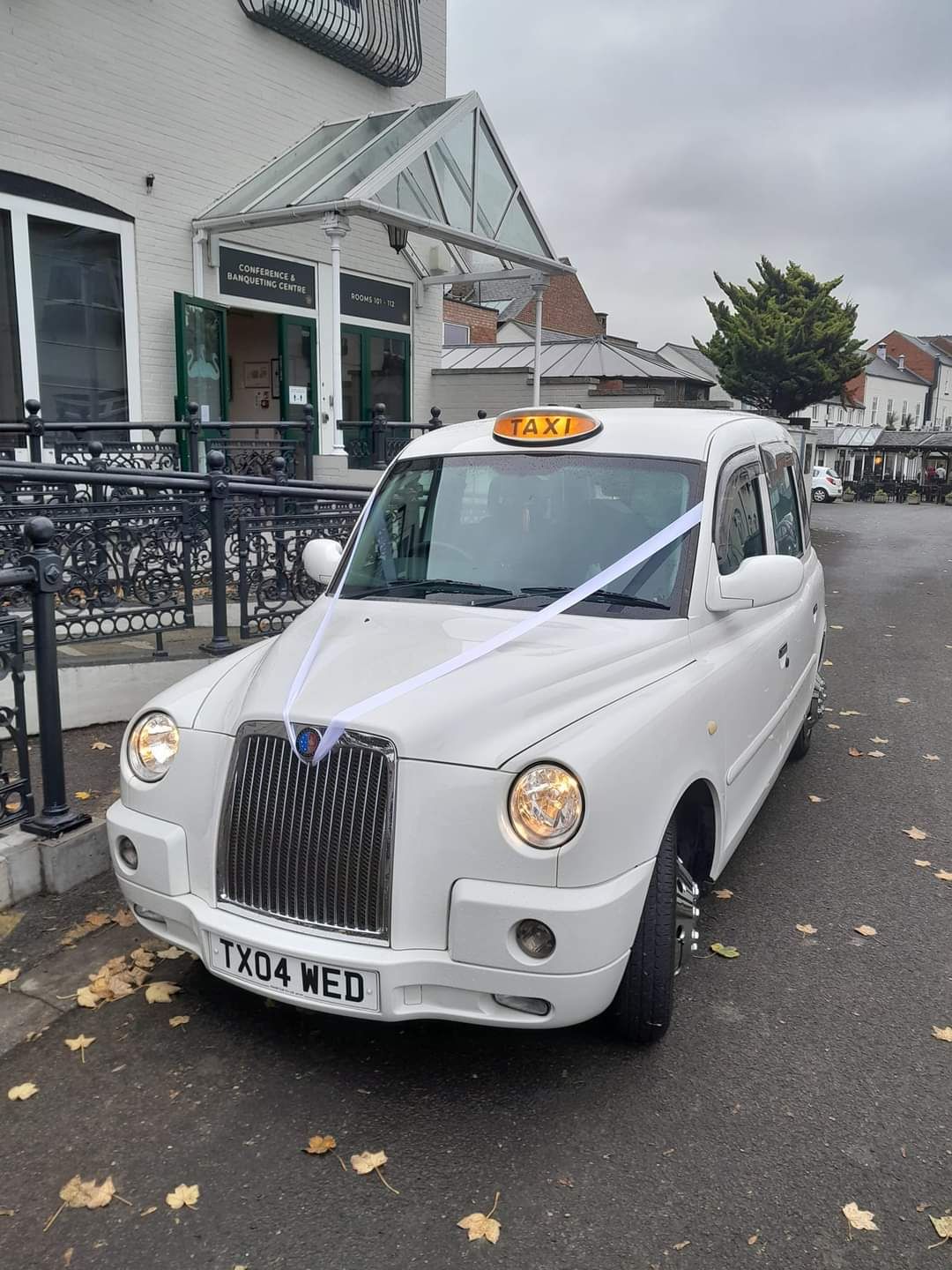 My Little White London Taxi for Weddings-Image-33