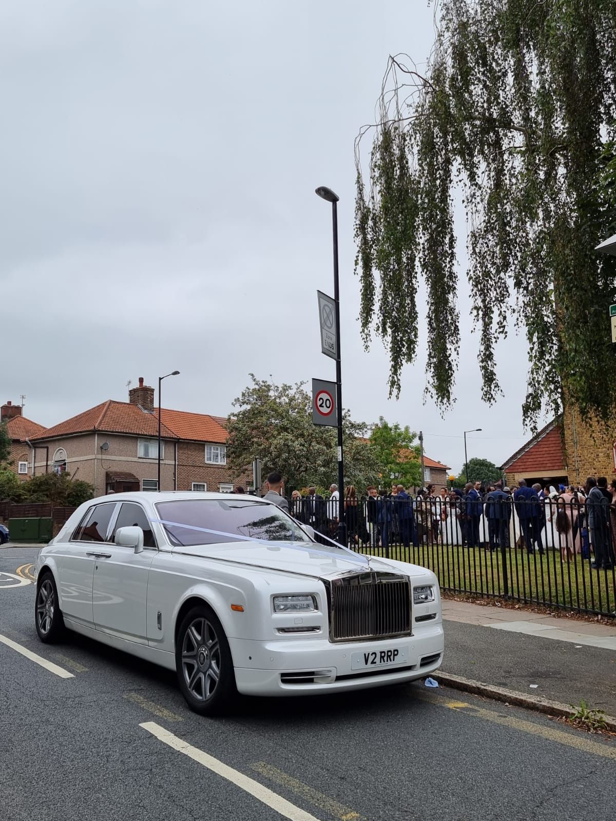 Moments Wedding Car Hire and Limousines-Image-20