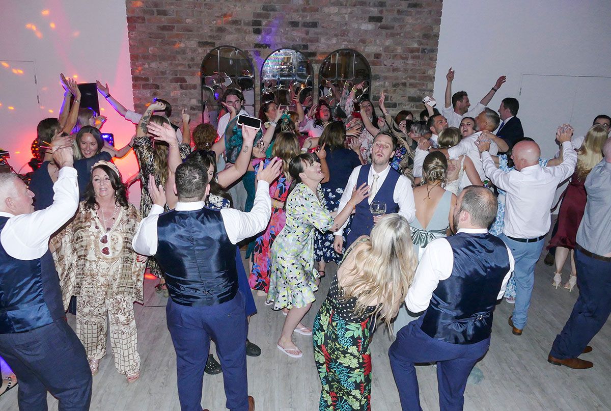 Best Wedding DJS-Image-63