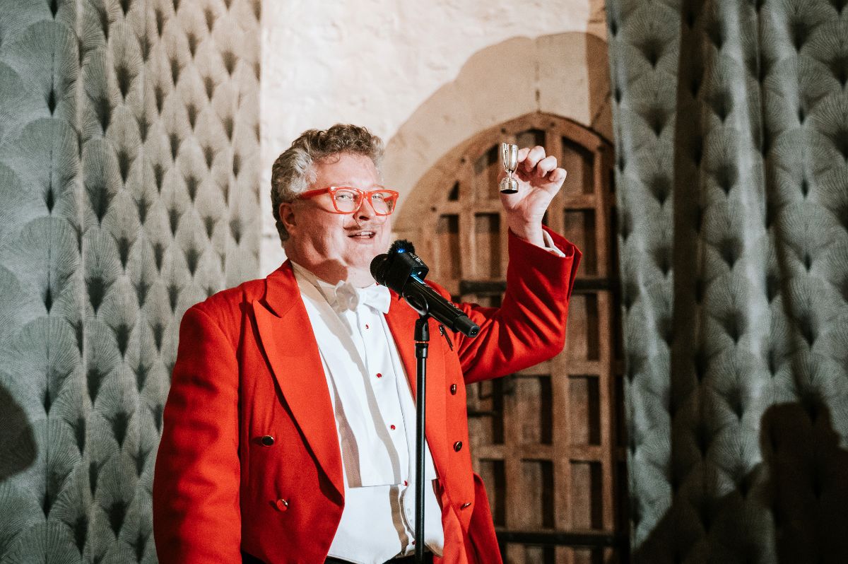 Guy Wade Magical Hosting-Image-17