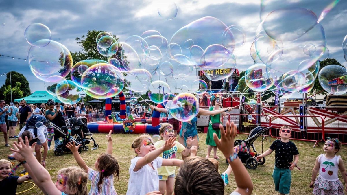 Storm In A Teacup Circus-Image-10