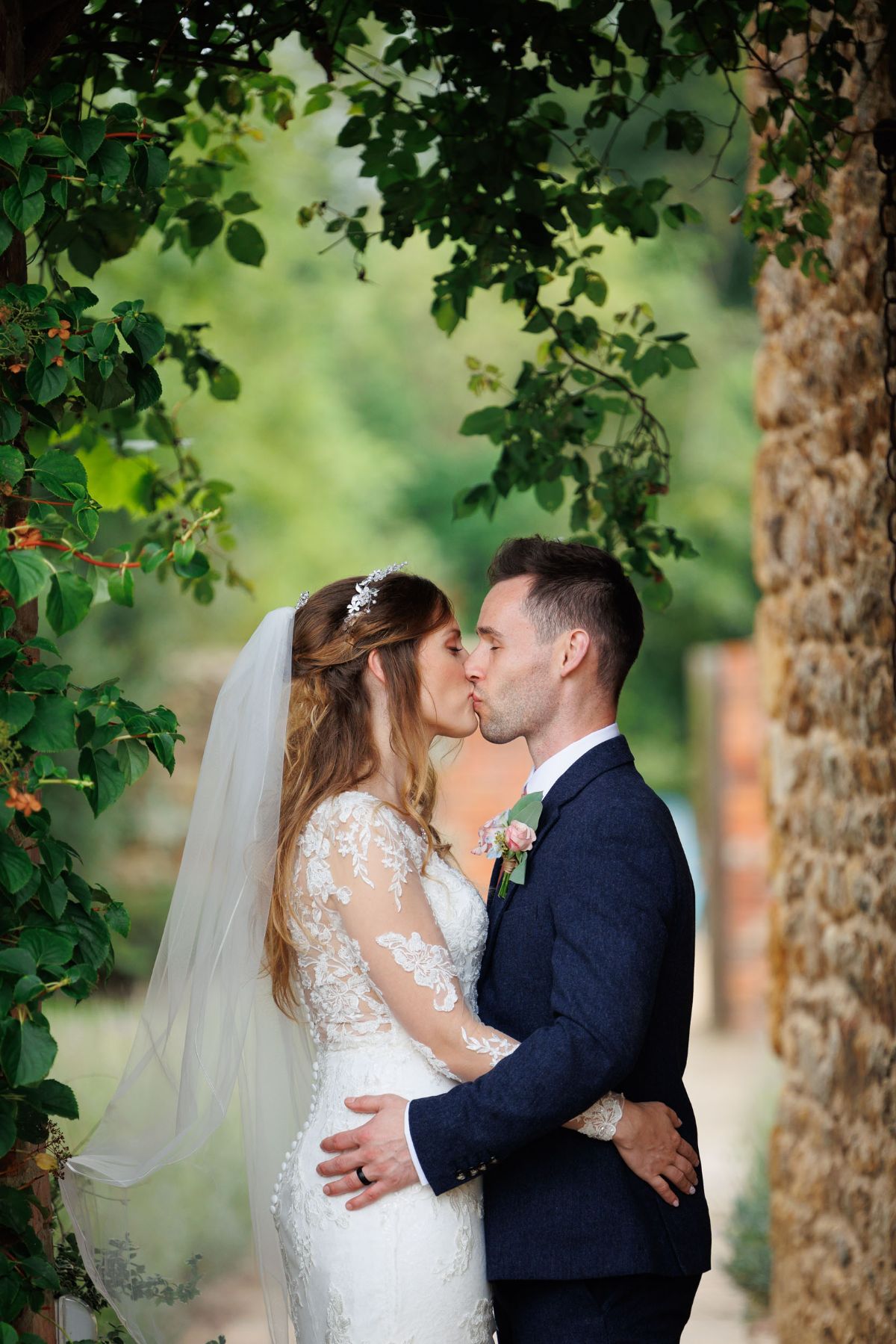 Raw Weddings-Image-53