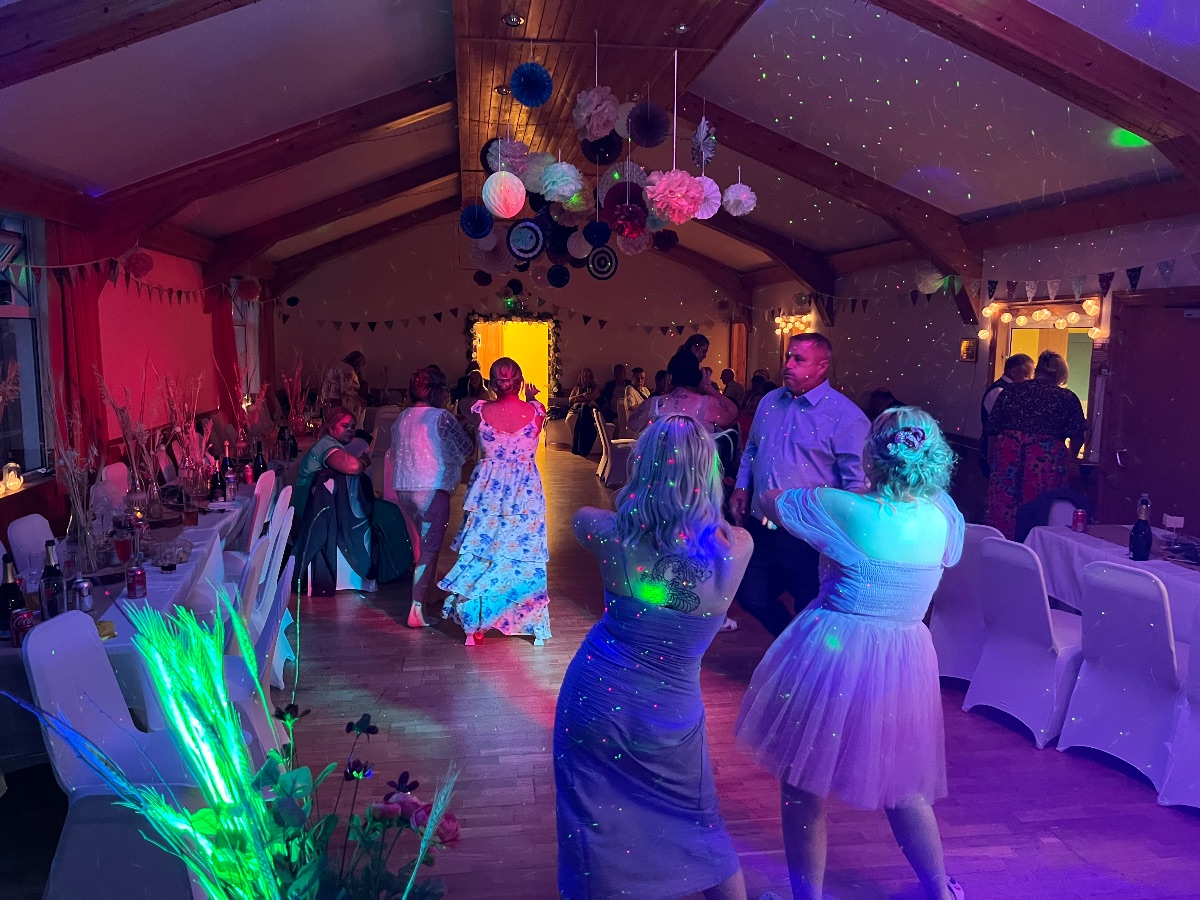 Loch Dubh Ceilidh Band & DJ-Image-13