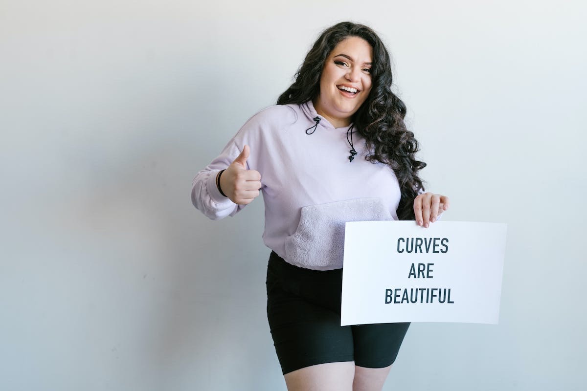 Rock Your Curves Bridal Boutique-Image-44