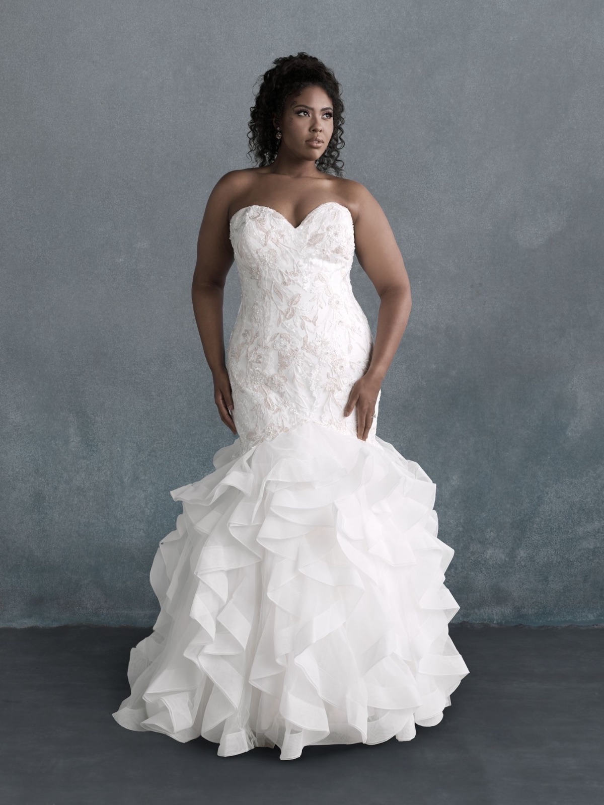 Rock Your Curves Bridal Boutique-Image-32