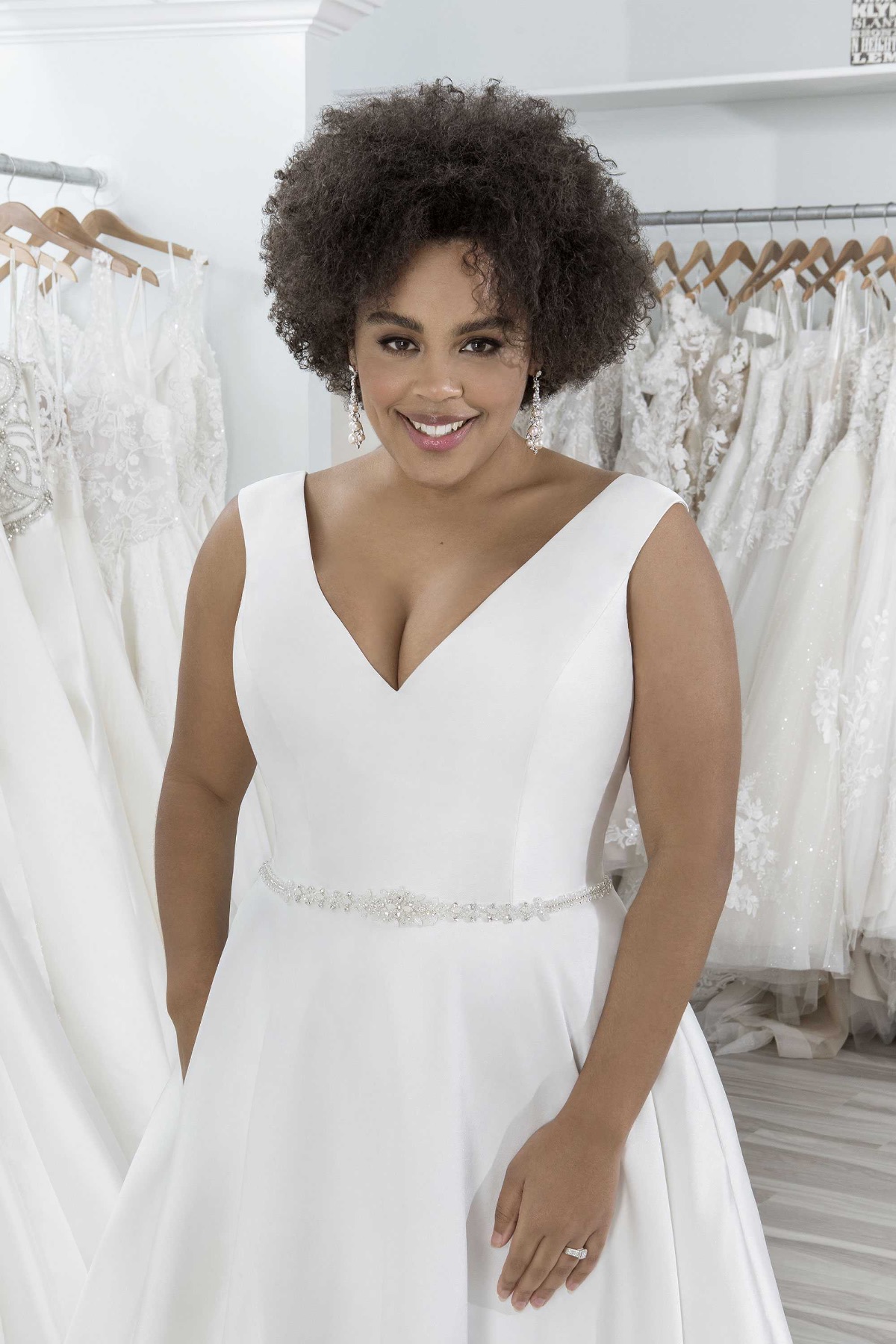 Rock Your Curves Bridal Boutique-Image-38