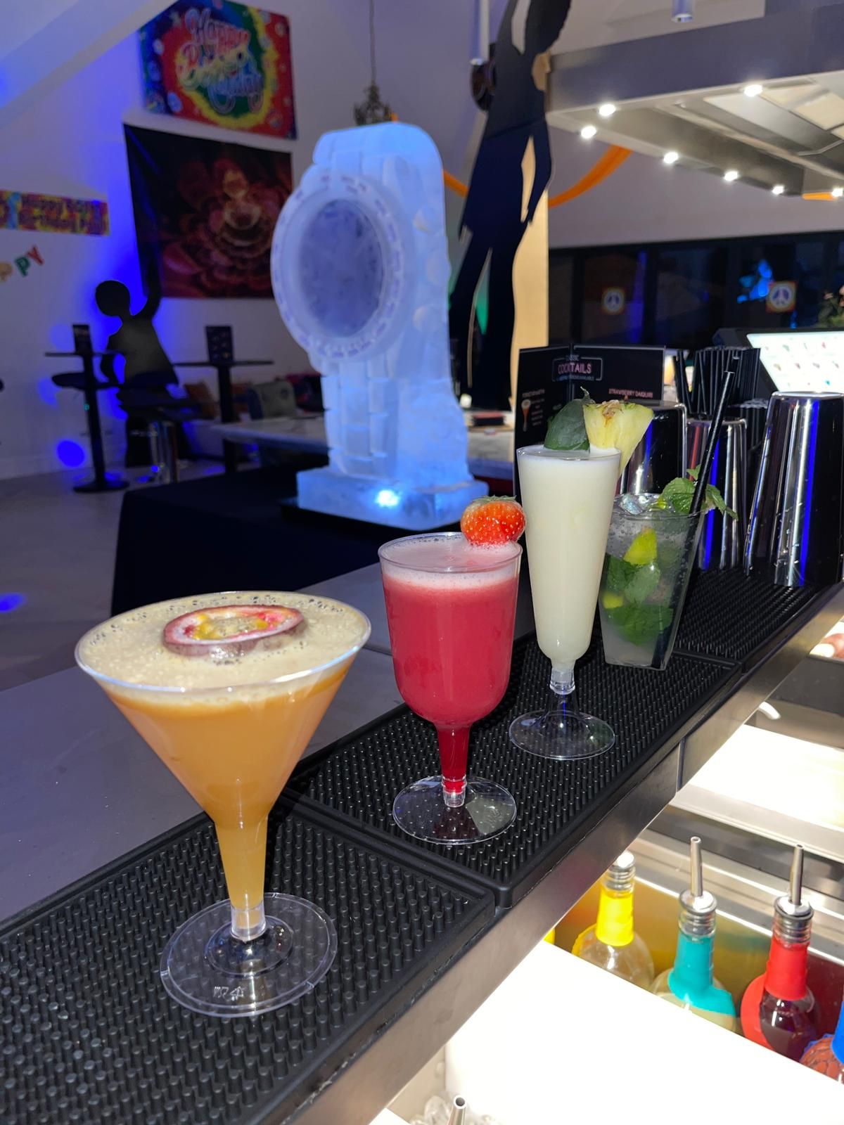 Mixed Colours Cocktail Bars-Image-19