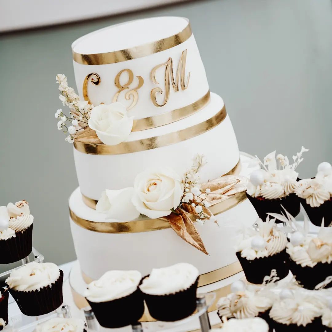 Cake On The Lake-Image-41