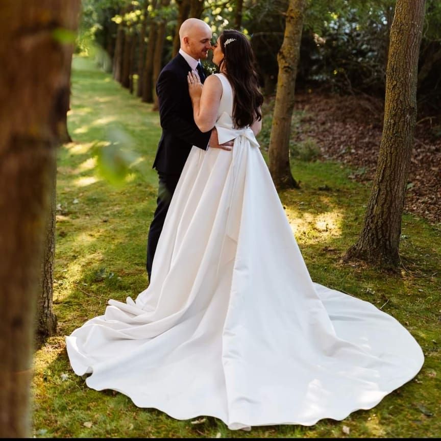 Romantic Dreams Bridal Boutique-Image-11