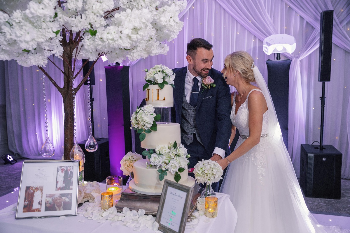 Simon Turner Wedding Photos-Image-30