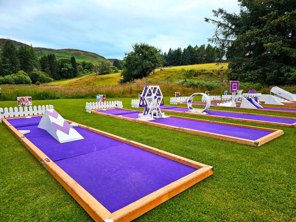 Clubhouse Mini Golf-Image-1