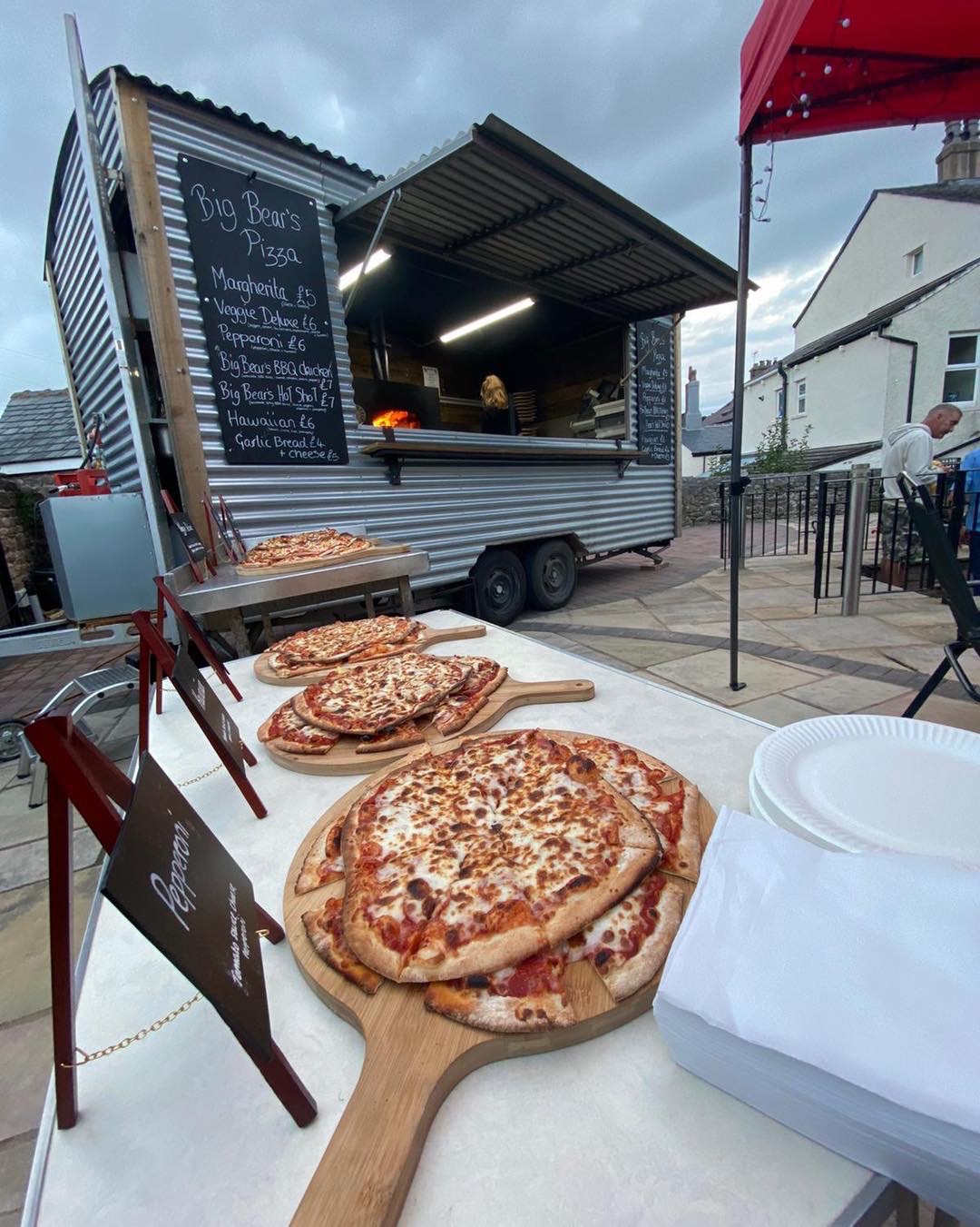Big Bear's BBQ Pizza & Grill-Image-14