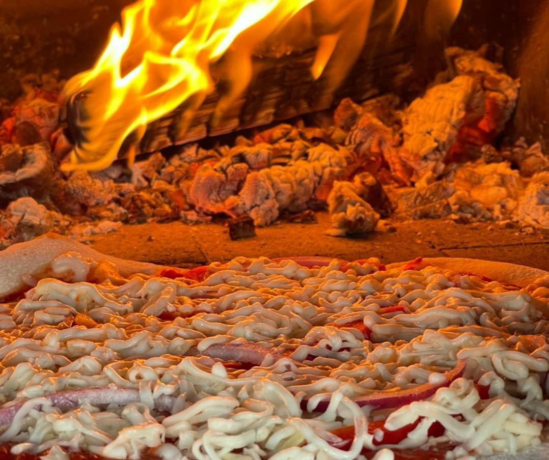 Big Bear's BBQ Pizza & Grill-Image-8