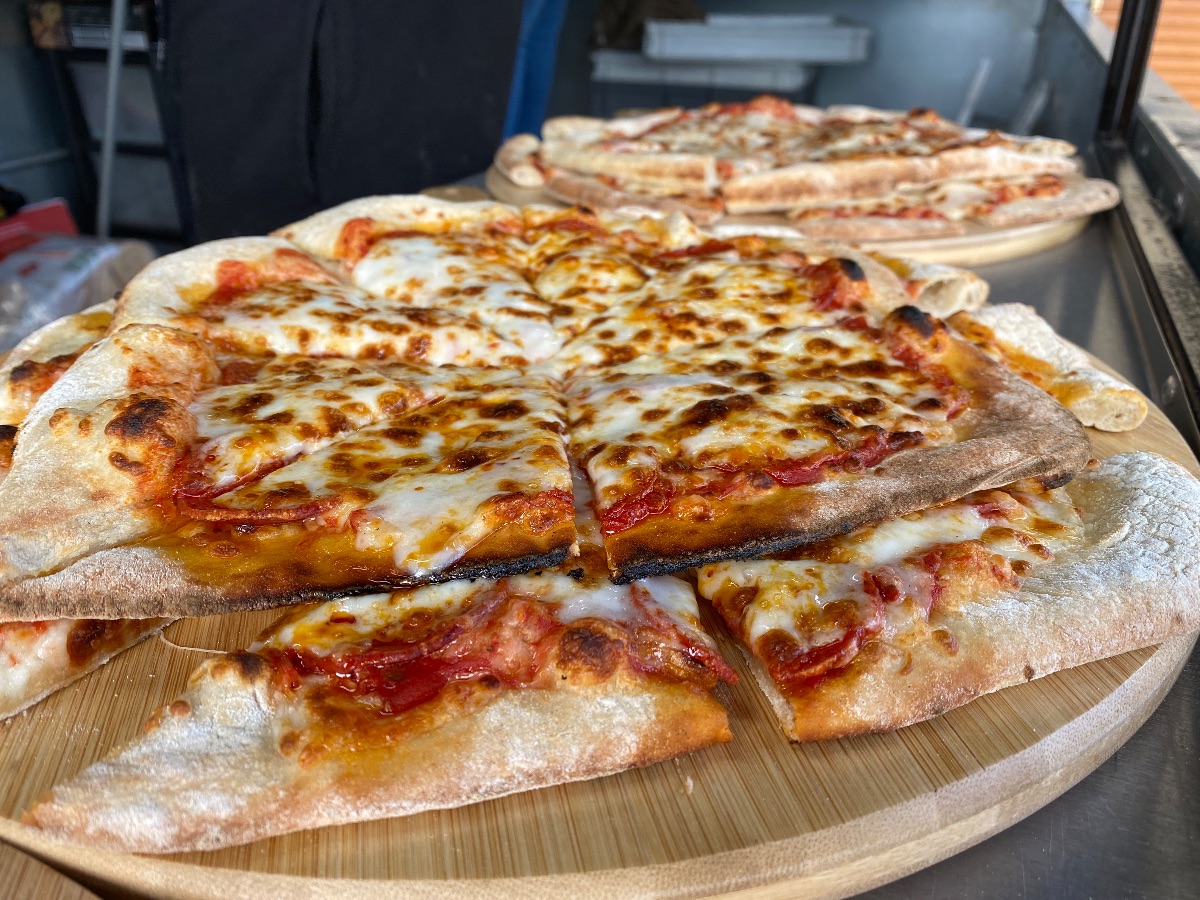 Big Bear's BBQ Pizza & Grill-Image-56