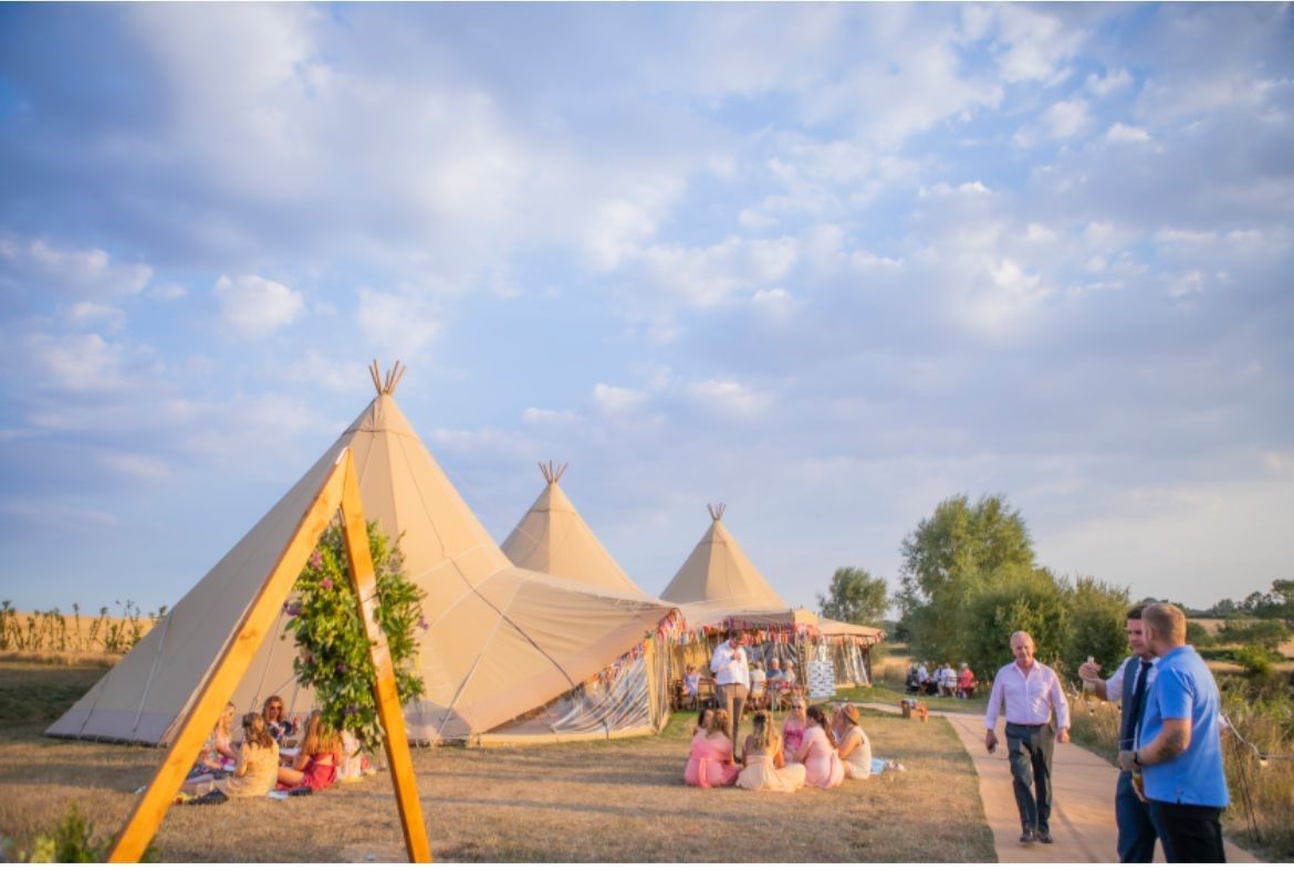 Wedding Venue in Milton Keynes, Tip Top Venues UKbride