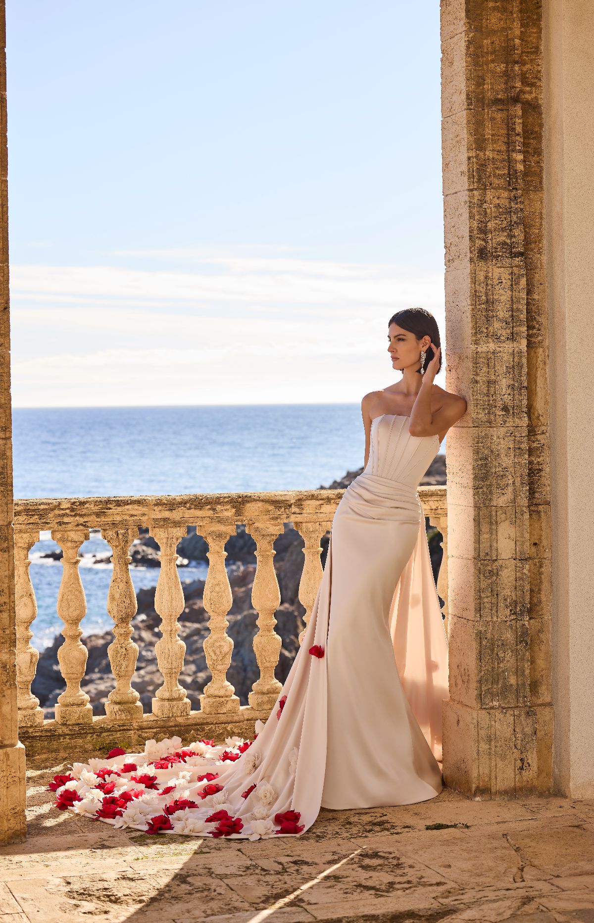 Aisle Of White-Image-14