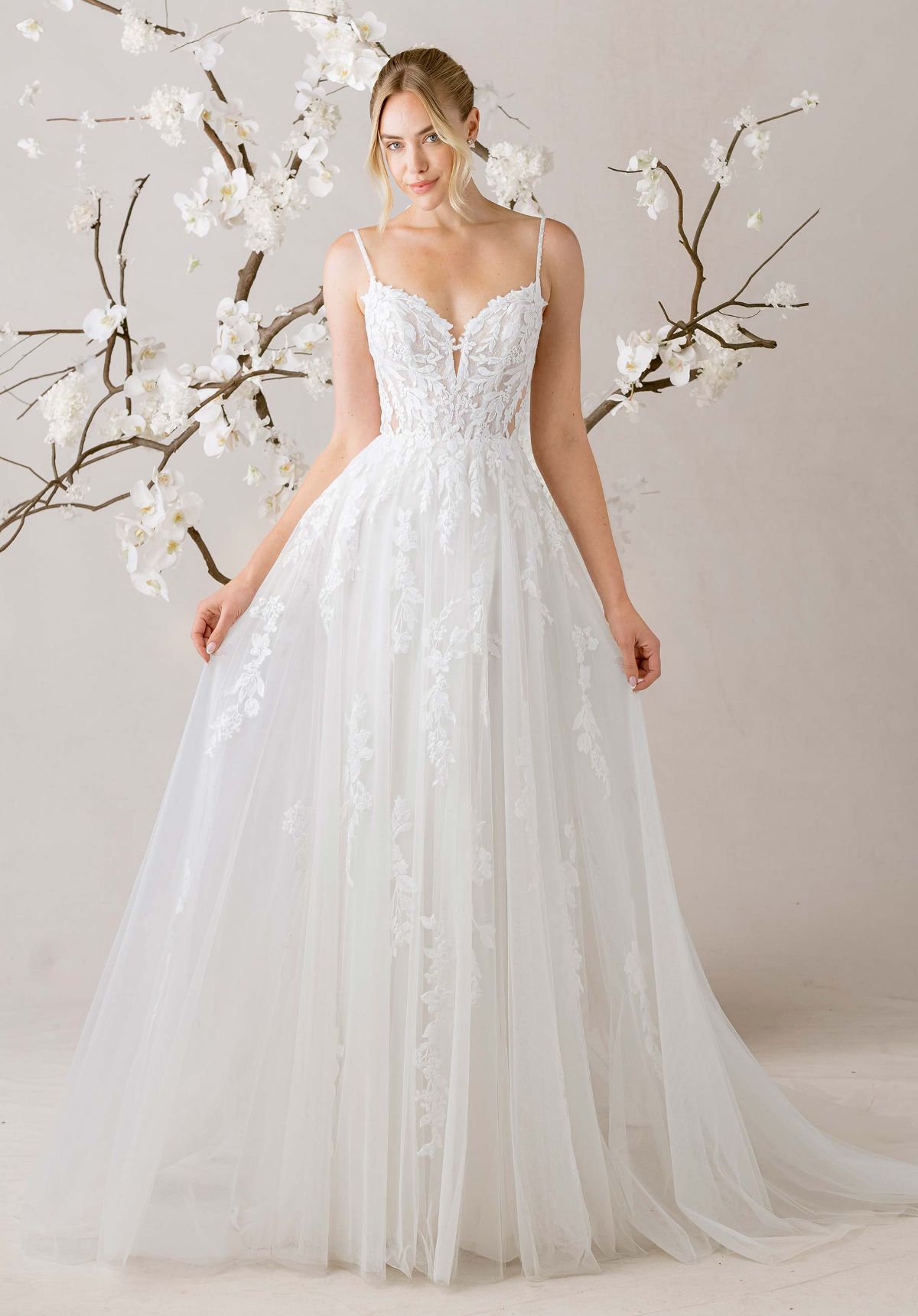 Aisle Of White-Image-26