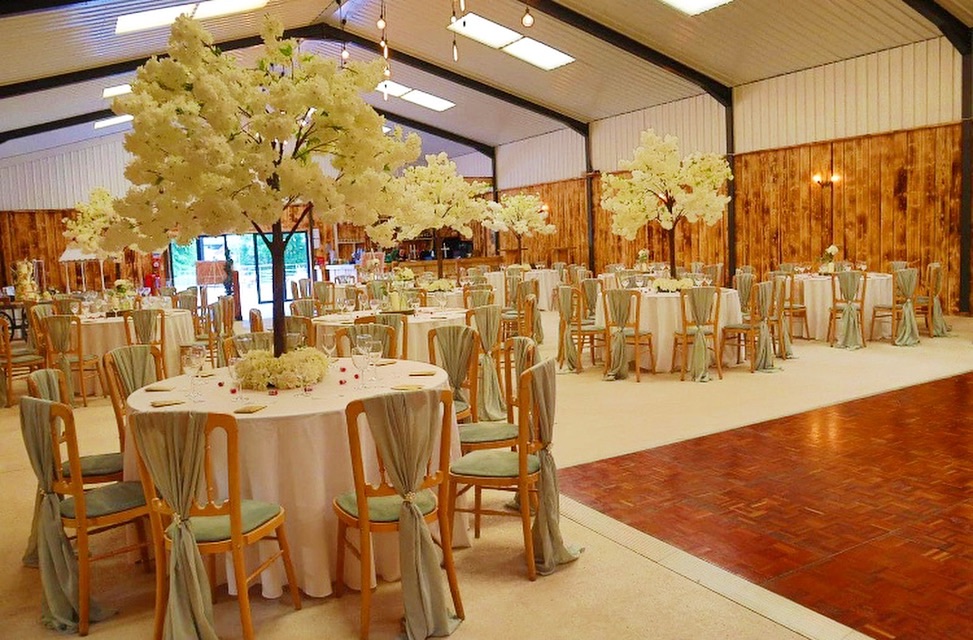 Bilston Brook Wedding Barn-Image-23