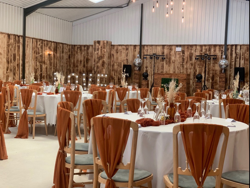 Bilston Brook Wedding Barn-Image-25