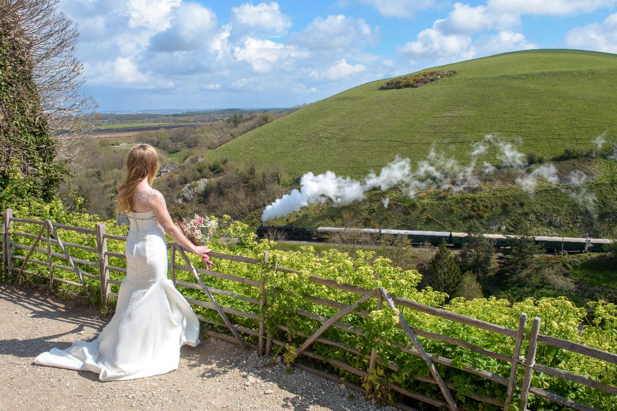 Corfe Castle Weddings-Image-3