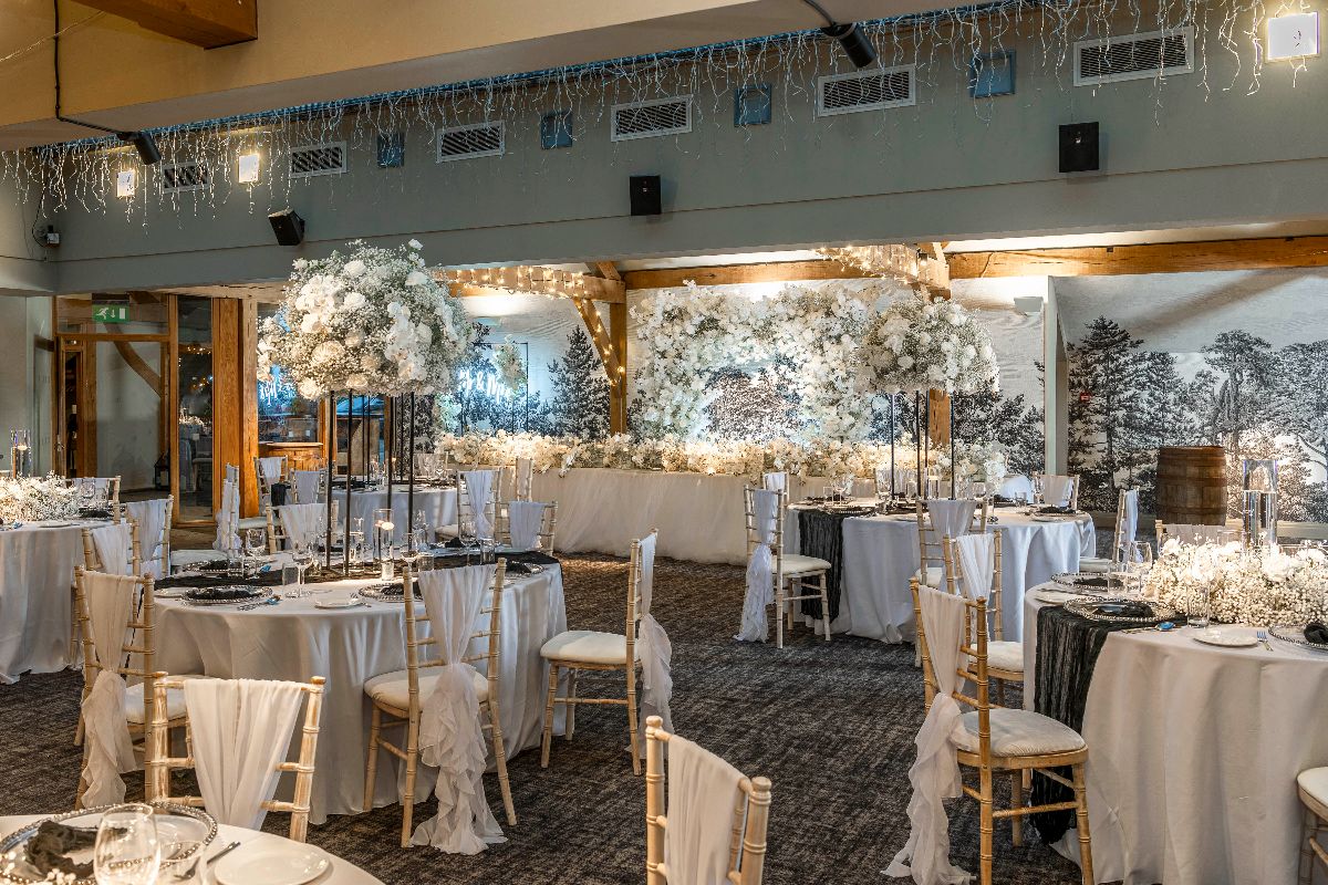 The White Hart-Image-22