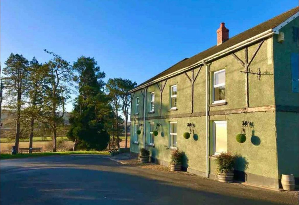 Gallery Item 33 for Waterfall Country Escape - Venue + Accommodation