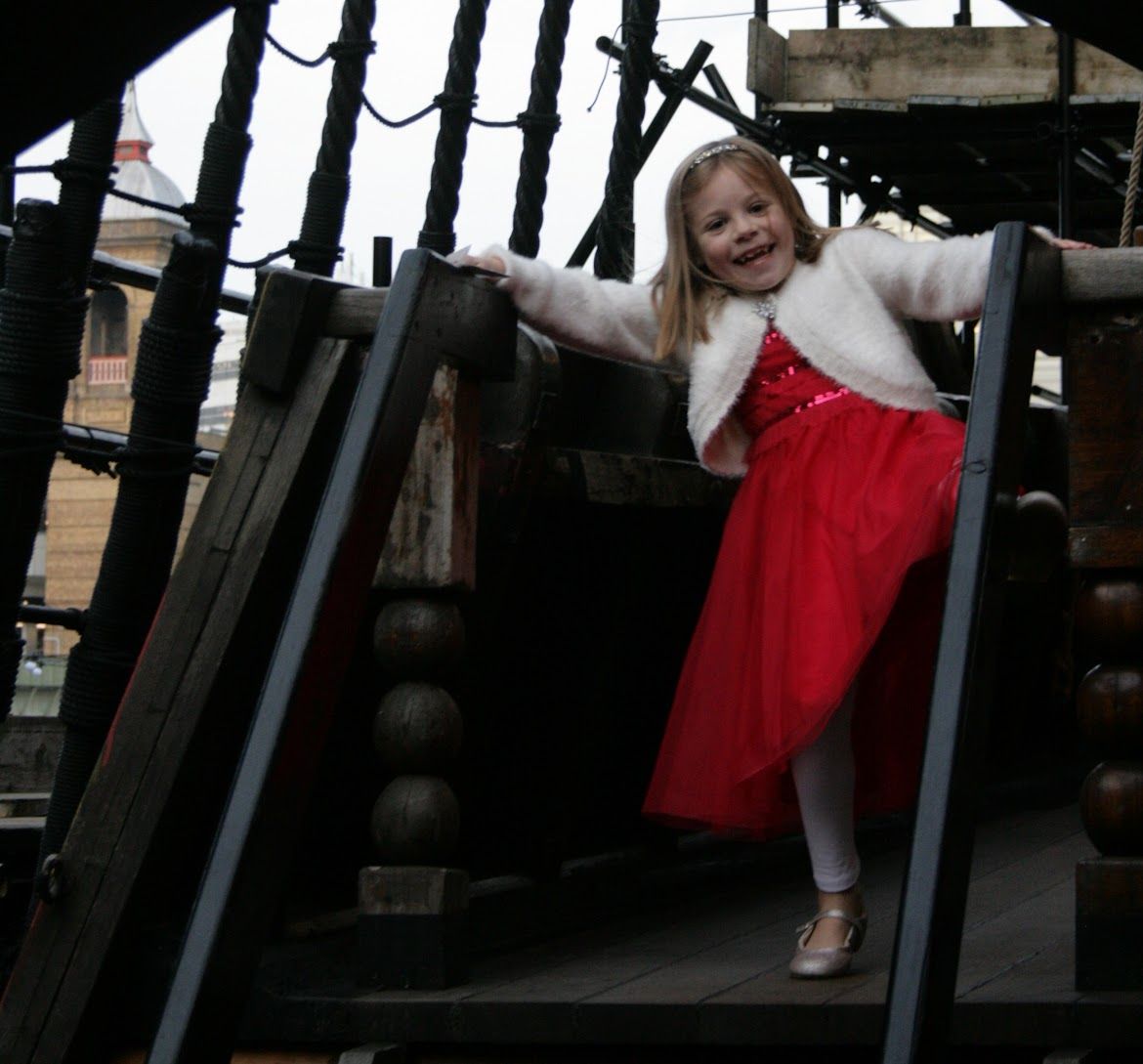 Gallery Item 10 for The Golden Hinde