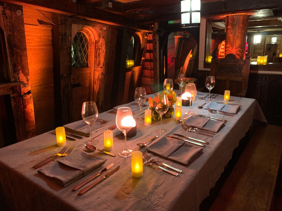 Gallery Item 100 for The Golden Hinde
