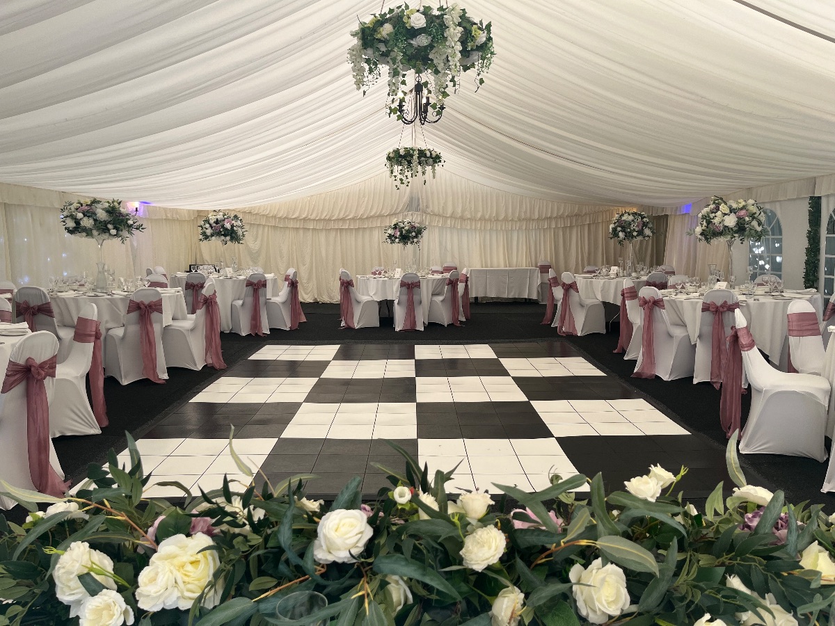 Gallery Item 104 for Moreteyne Manor