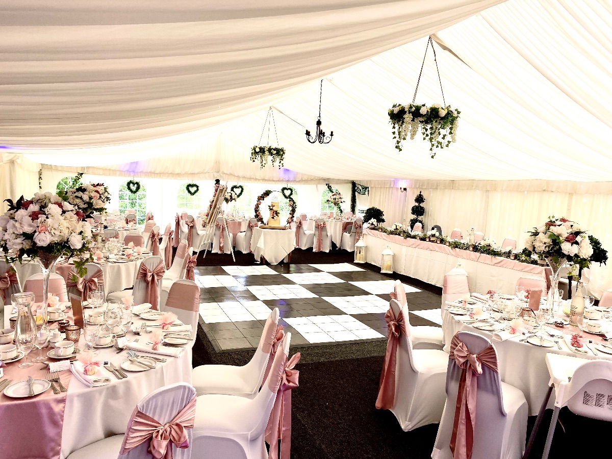 Gallery Item 48 for Moreteyne Manor