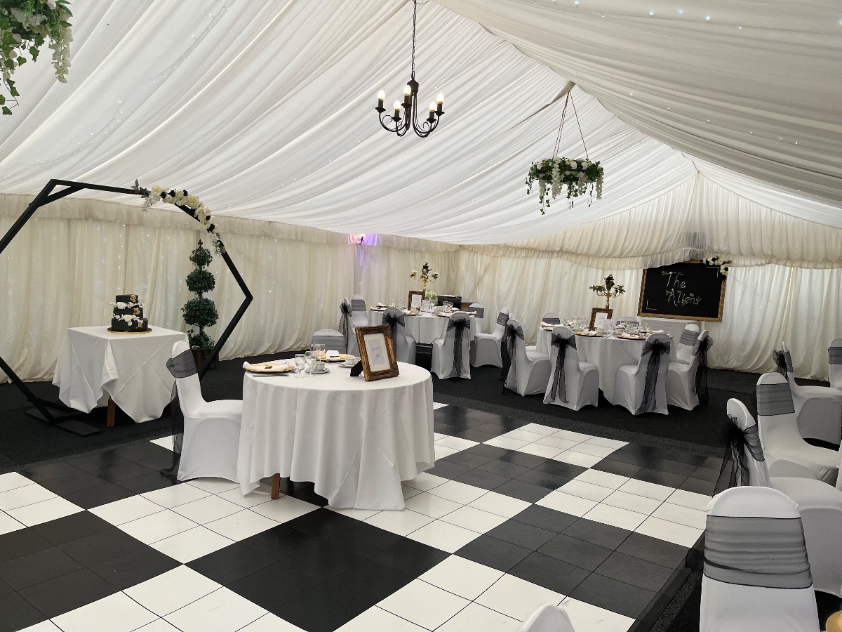 Gallery Item 36 for Moreteyne Manor