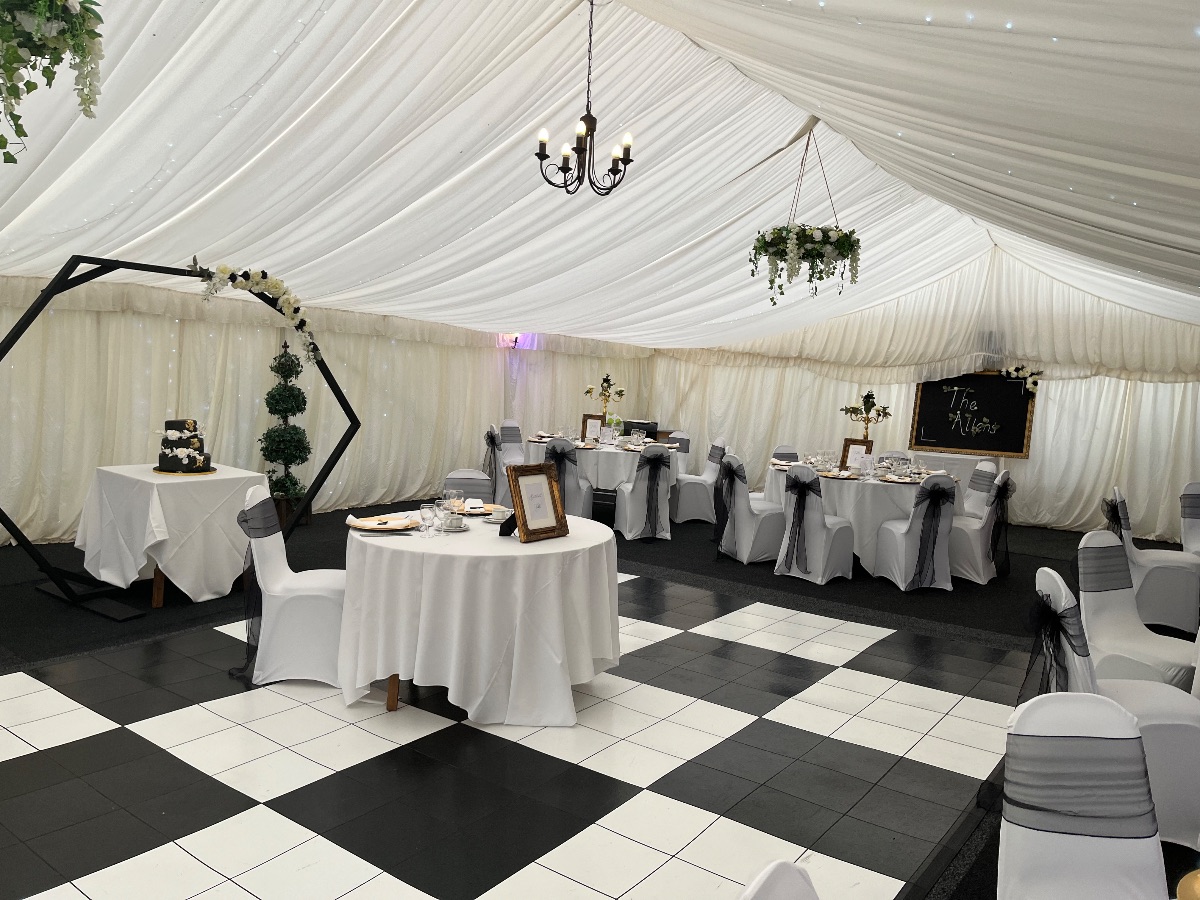 Gallery Item 30 for Moreteyne Manor